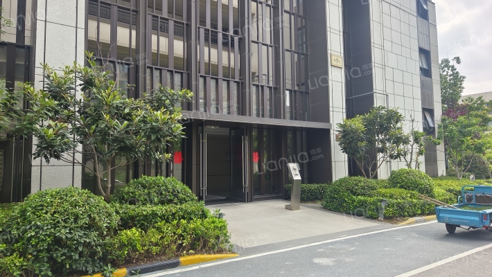 蓝光睿创新筑雍秀园外景图