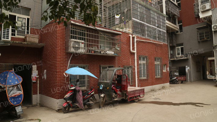 平安小区外景图