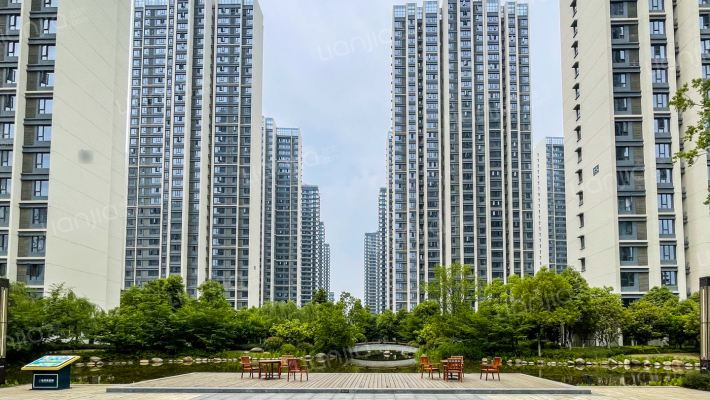 东津世纪城2区金域府外景图