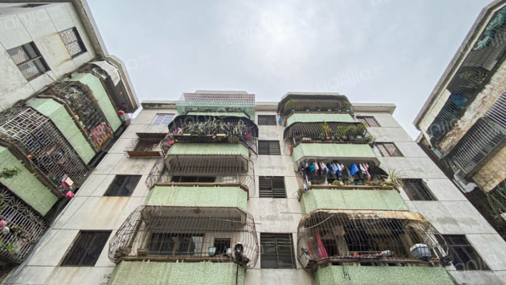 从龙居小区外景图