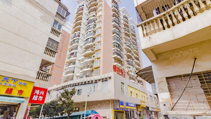 鸿发大厦外景图