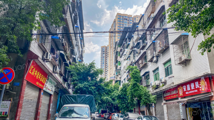 皮鞋城二路外景图