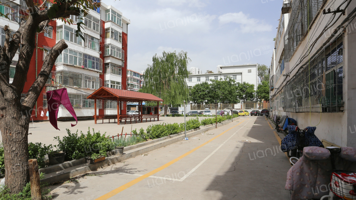 成套局小区外景图