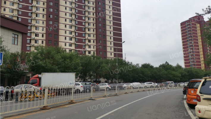 顶秀金石家园外景图