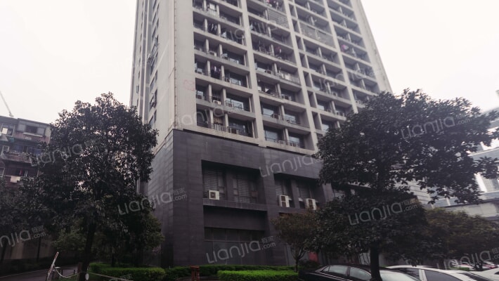 名富公寓外景图