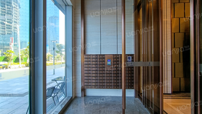 中大金融中心外景图