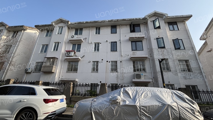 富贵山庄外景图