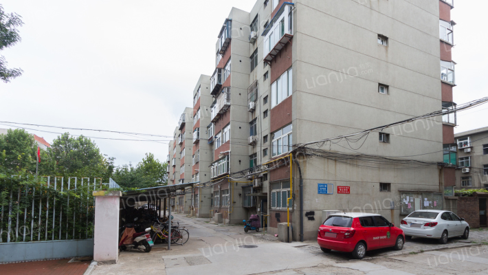 山东理工大学北校生活区外景图