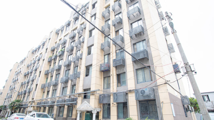 警苑小区外景图