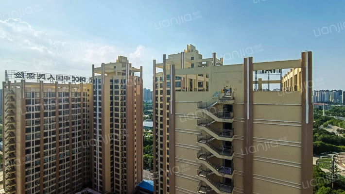 爱家·会展国际公寓外景图