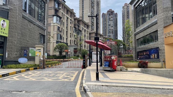 恒大金阳新世界观麓外景图