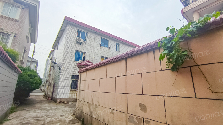 孟介园小区外景图