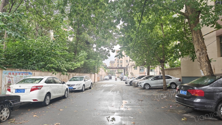 水泥厂宿舍外景图