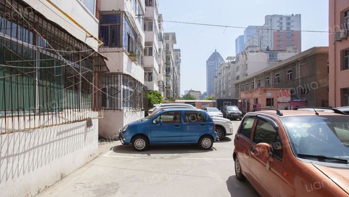 万柏林中心医院宿舍外景图