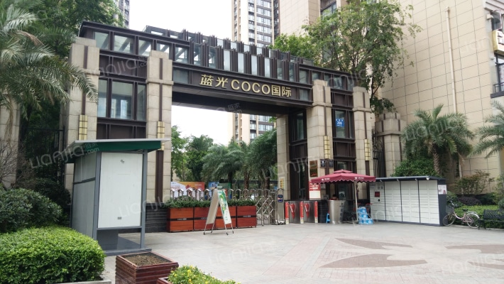 蓝光coco国际一期外景图