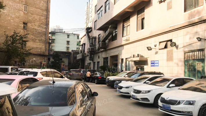 长海大厦外景图