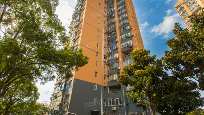 石化八村外景图