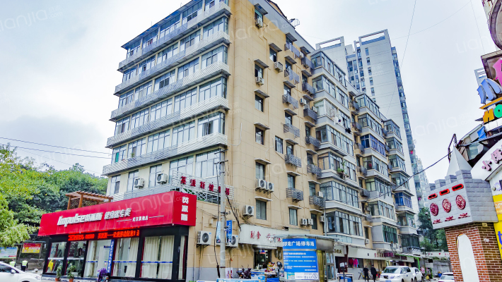 鹦鹉大道13号外景图