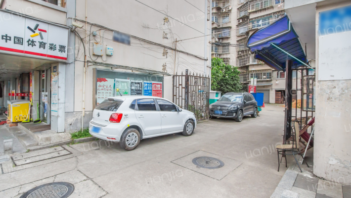 尹江新苑外景图