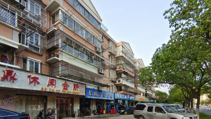 丝绸路883号外景图