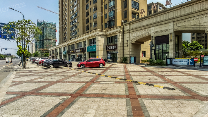 弘信观湖外景图