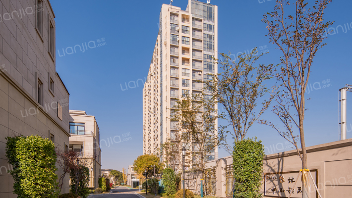 绿地约克小镇外景图