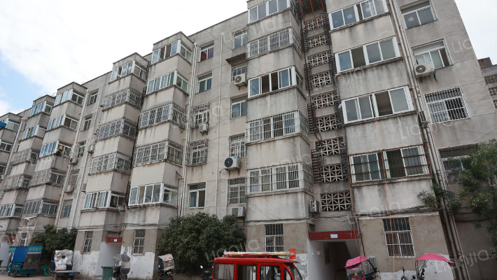 长江东路长江小汽车修理厂外景图