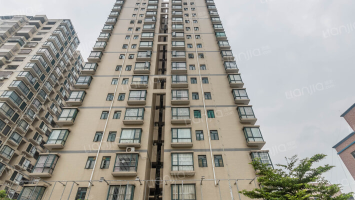 冼屋大楼外景图