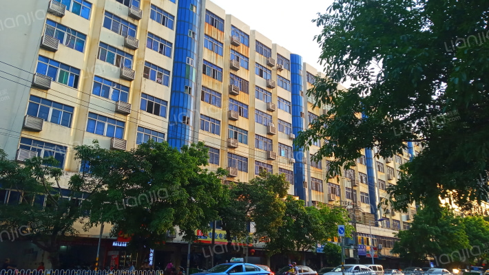 建材大楼外景图