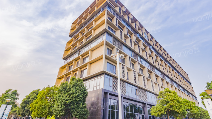 汤城东郡广场外景图