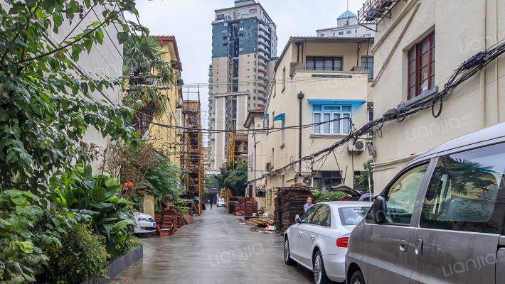 上海新邨外景图