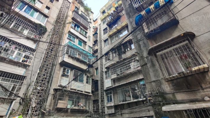 龙泉巷7号外景图