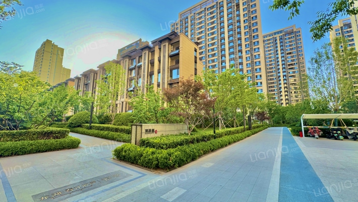 龙湖·春江彼岸外景图