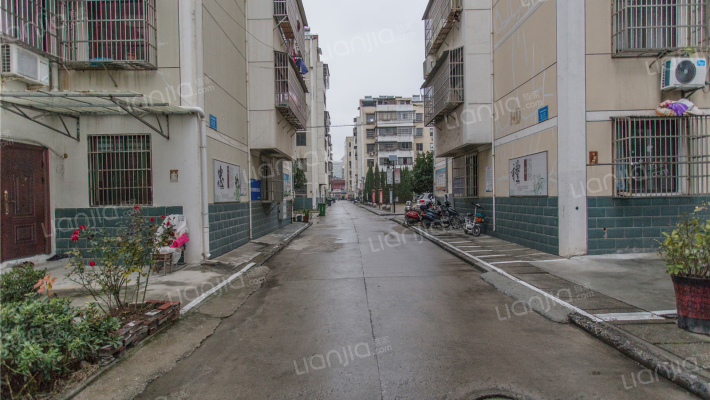 华丰公寓外景图