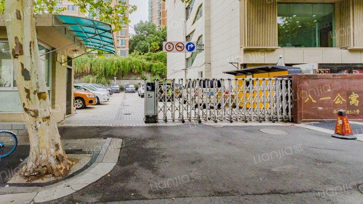 八一公寓外景图