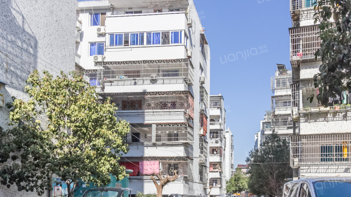 东南社区外景图