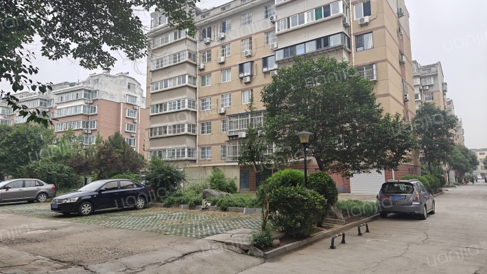 平安花园外景图