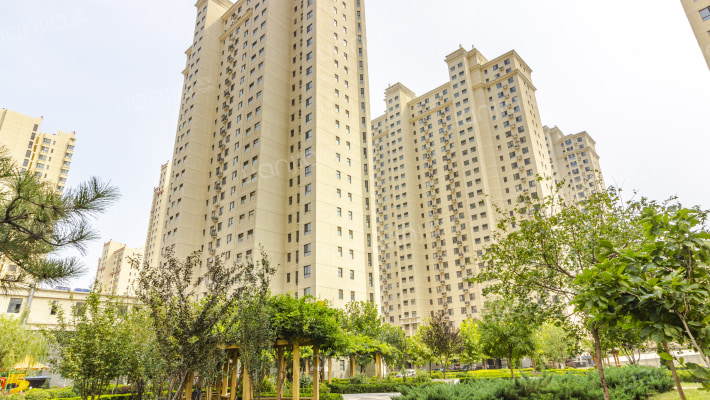 香江逸景B区外景图