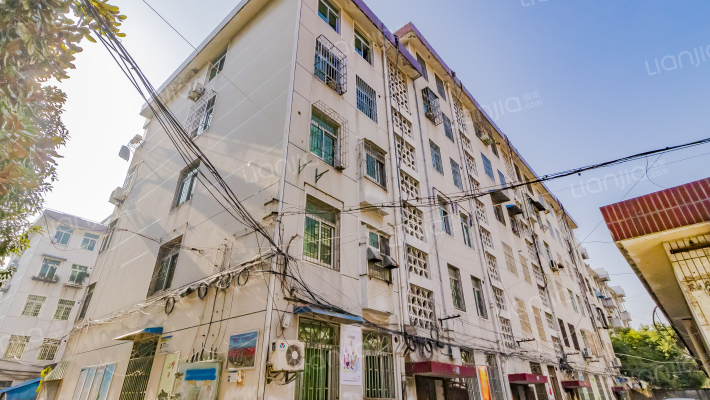 张洼路郊建公司外景图