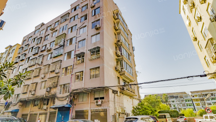 灵堡小区外景图