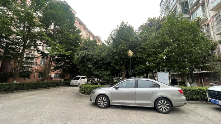 灵水阁外景图