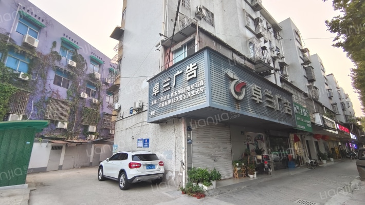 萧西路75号外景图