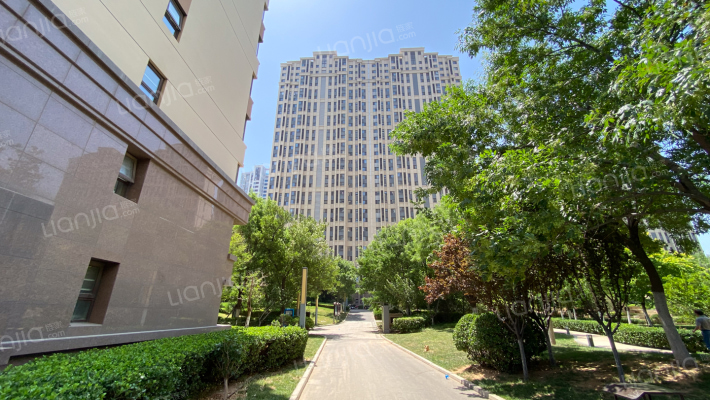 鲁能领秀城东一区外景图