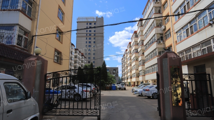 英格索兰小区外景图