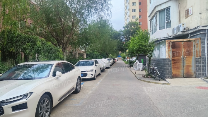 锦玉华庭外景图