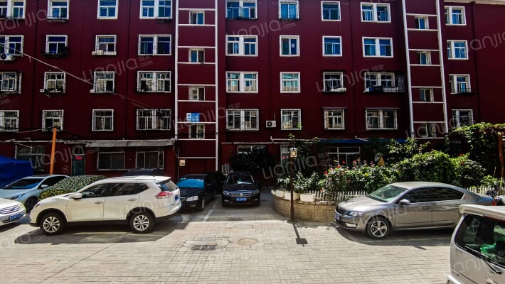 旧城街商业厅宿舍外景图