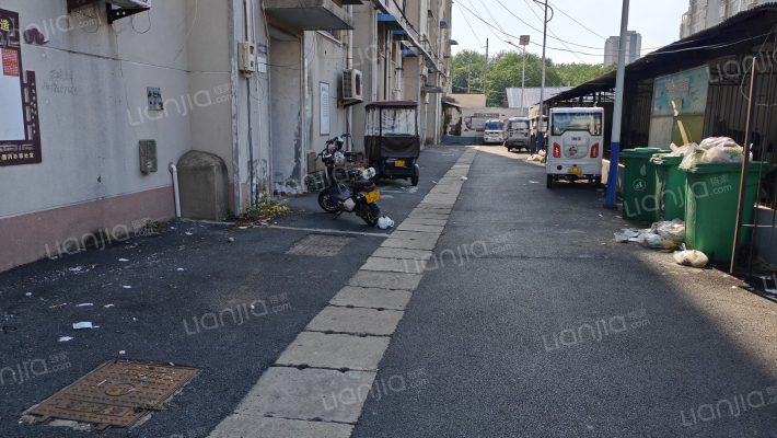 金瑞家属院外景图