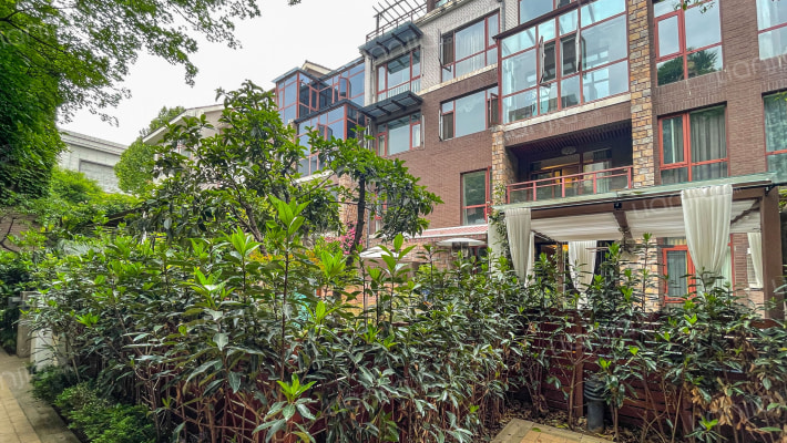 龙湖曲江盛景外景图