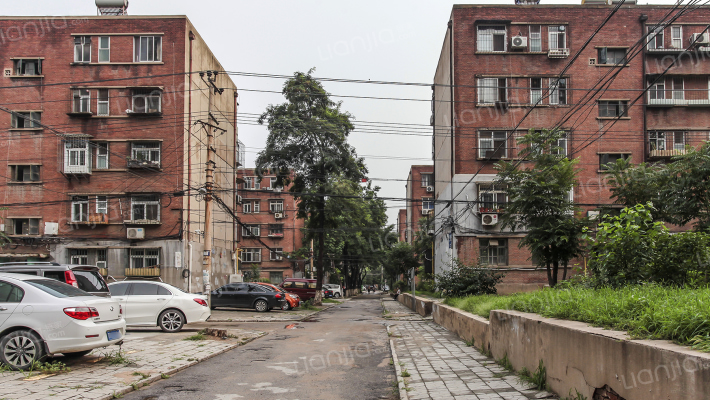 机场路北楼小区外景图