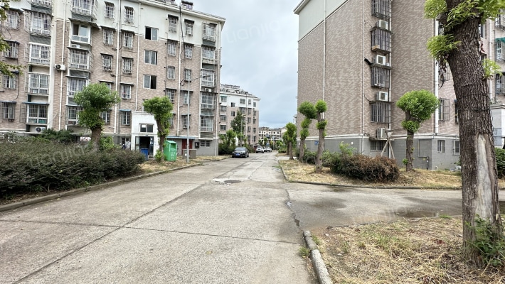 滨江小区一期外景图